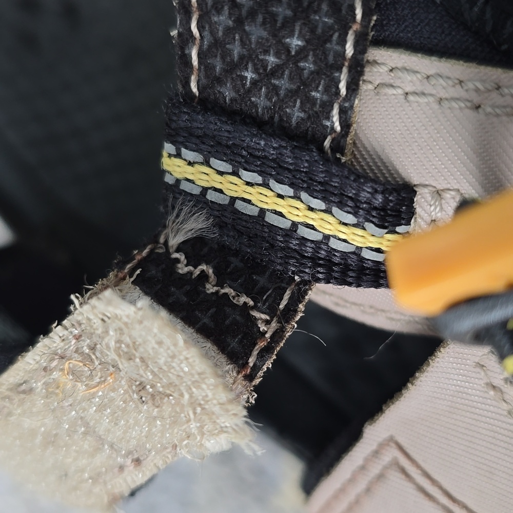 Keen Newport H2 Sandals - YOUTH Size 4 - Picture 13 of 15